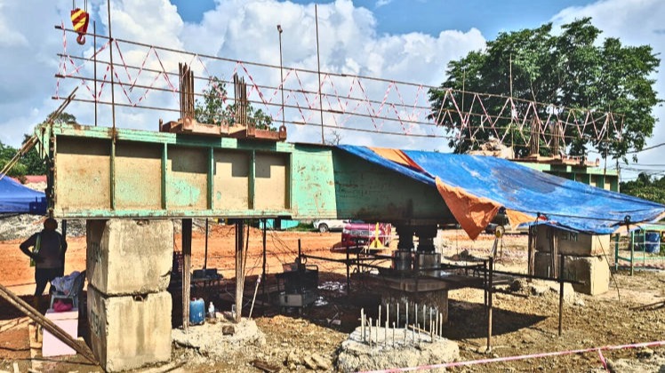 STATIC COMPRESSIVE PILE LOAD TEST